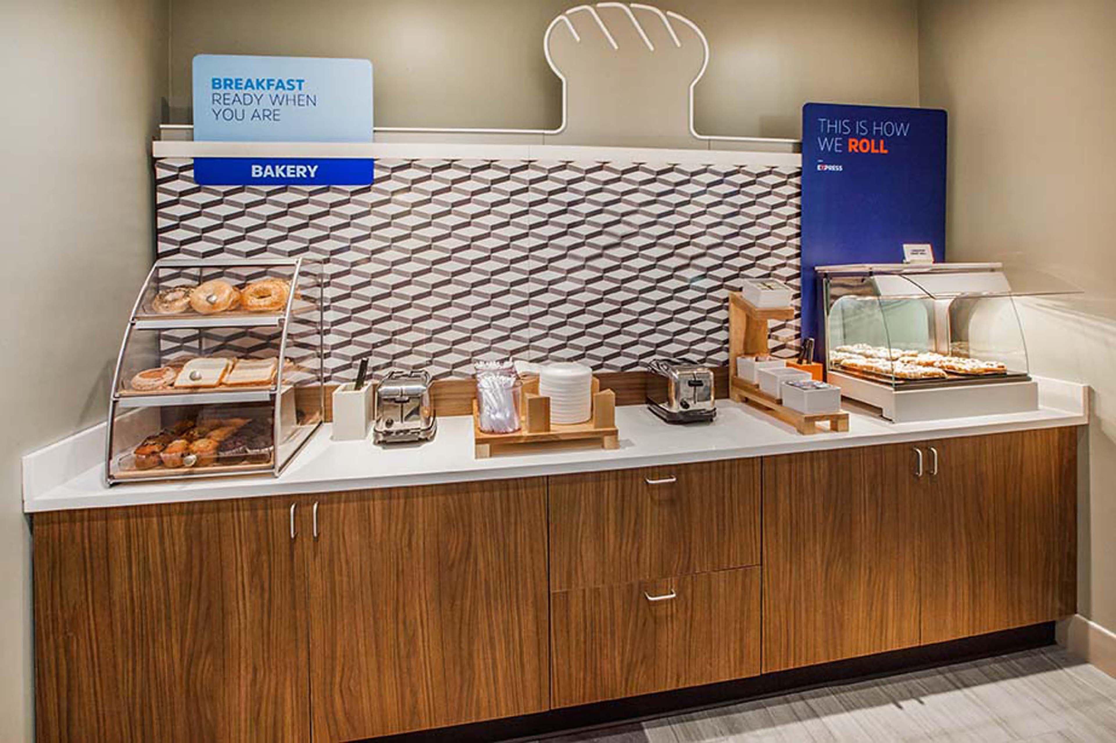 Holiday Inn Express & Suites Poteau By Ihg Bagian luar foto